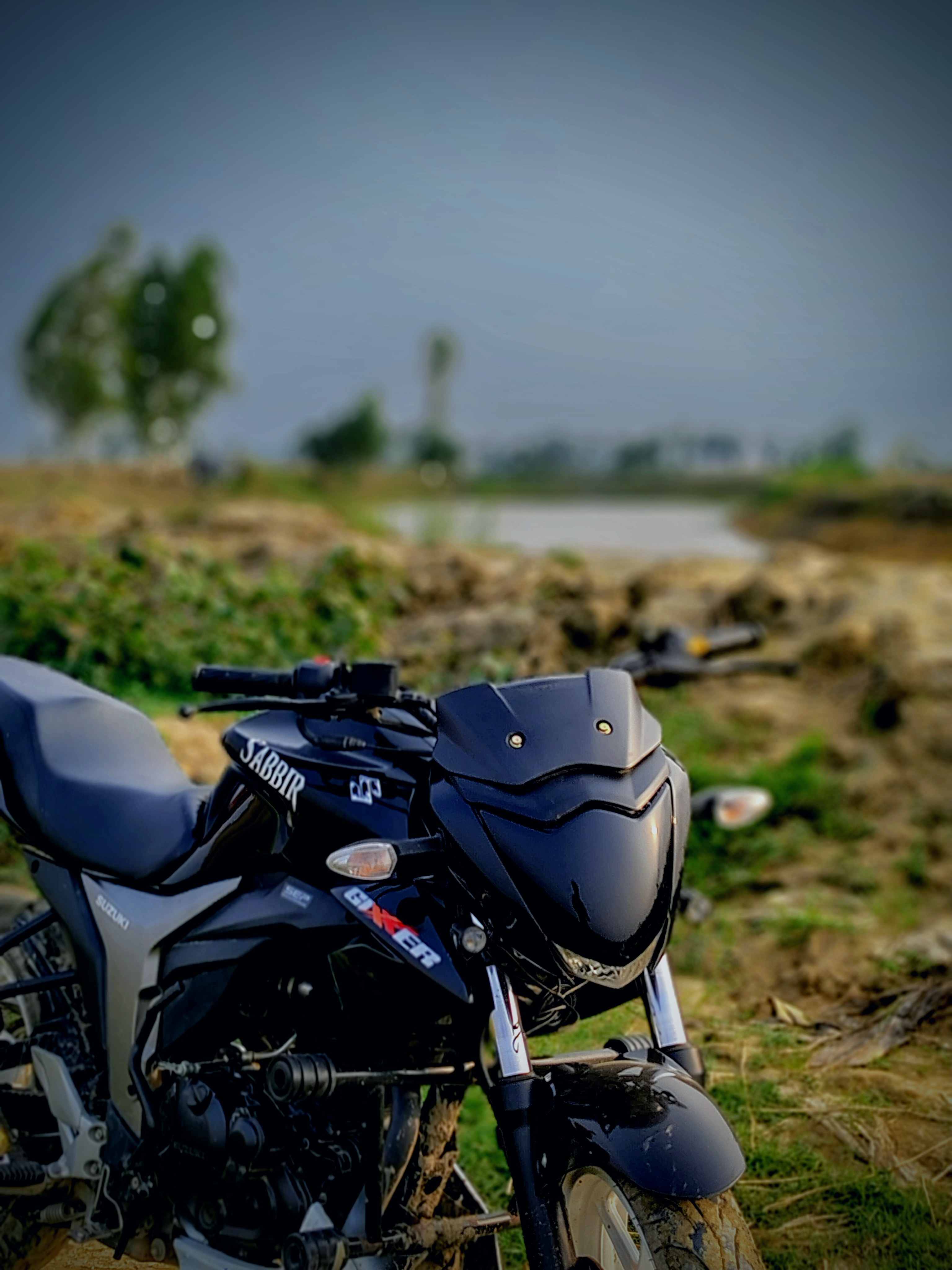 I am good photographer and good picture and video editor